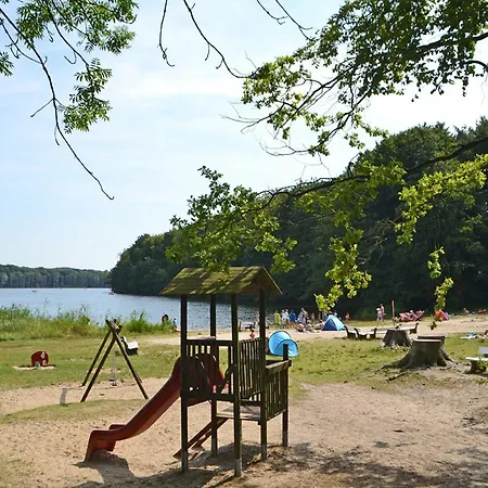 Villen Am See - 4-raum Hauser Dhh Sudwind 코르스반트